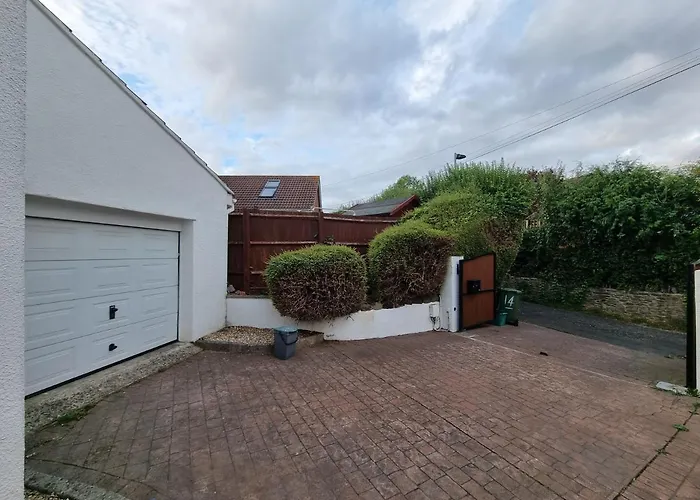 Kingsfield House By Cliftonvalley Holiday home Bristol