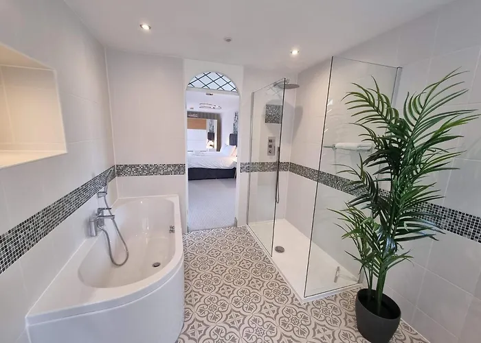 Holiday home Kingsfield House By Cliftonvalley Bristol